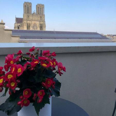 Studio Cosy Vue Cathedrale Reims Extérieur photo